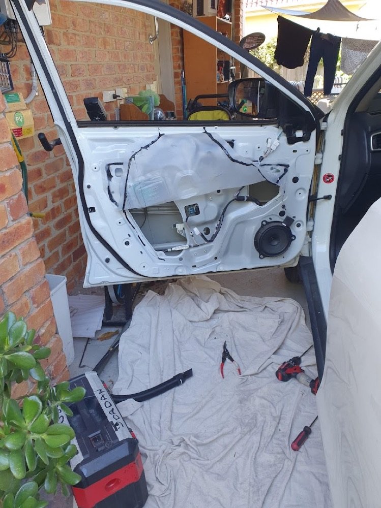 Door glass replacement